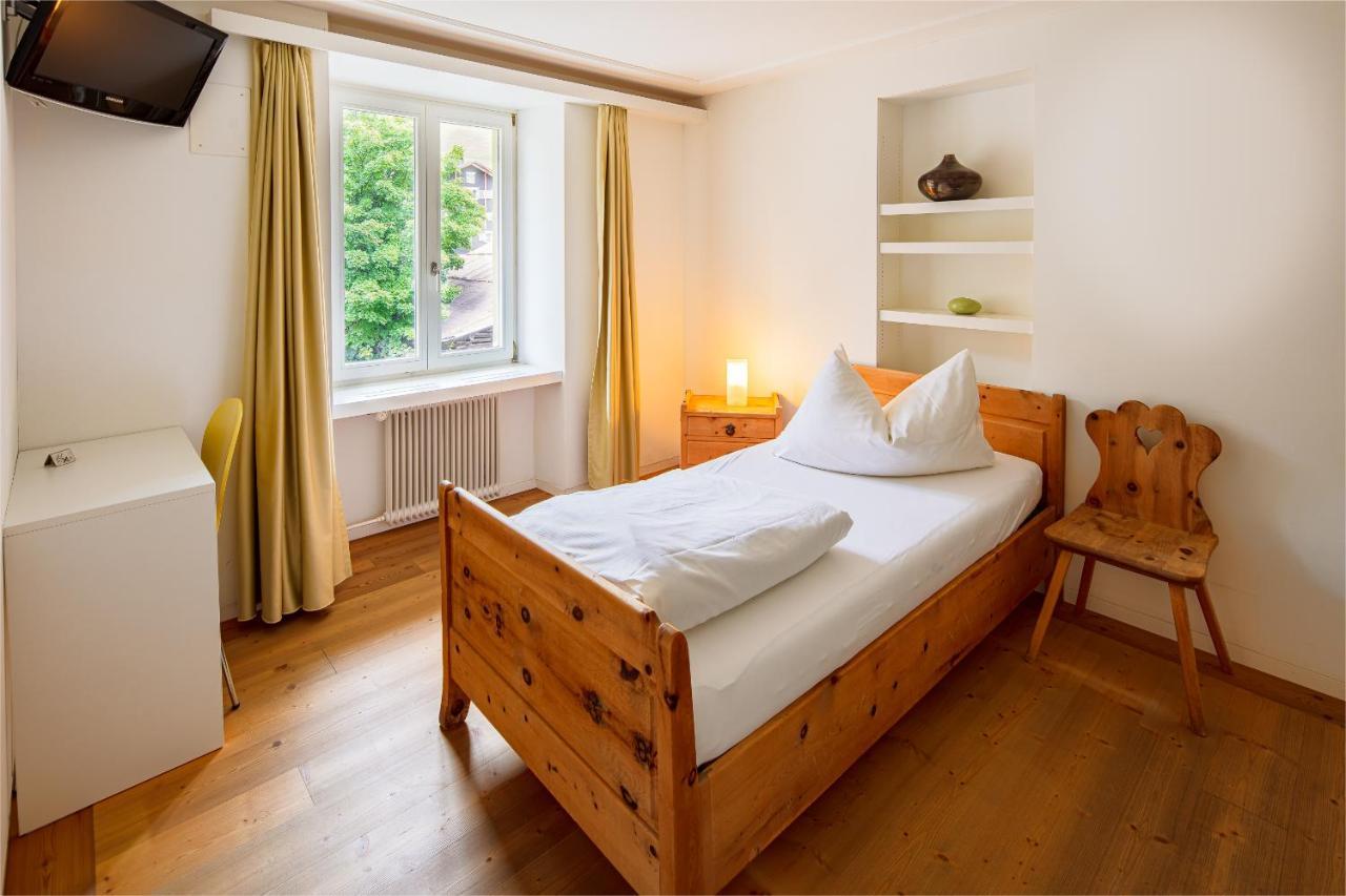 Hotel Vallatscha Curaglia Buitenkant foto