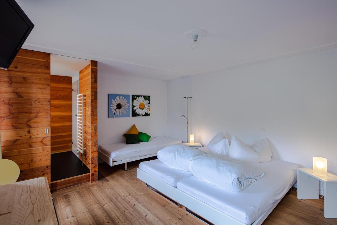 Hotel Vallatscha Curaglia Buitenkant foto