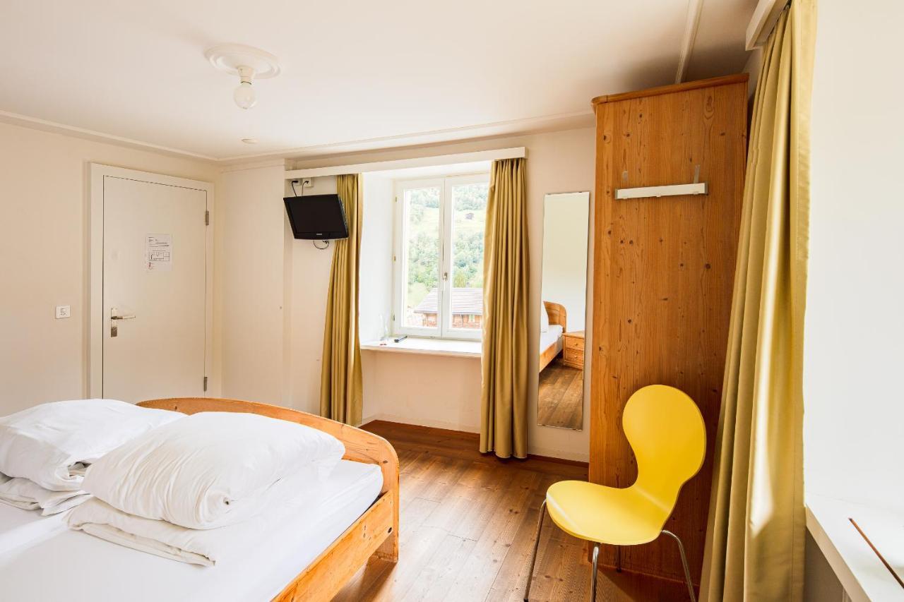 Hotel Vallatscha Curaglia Buitenkant foto