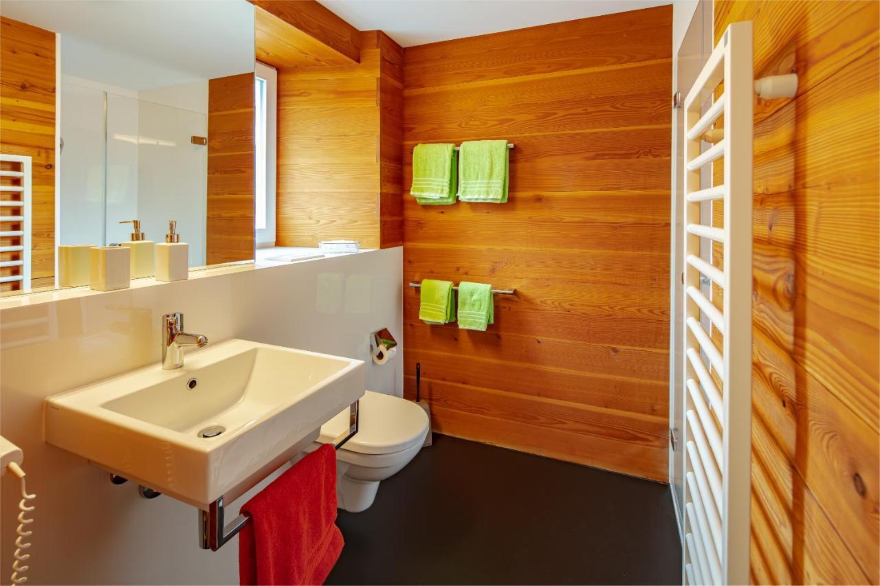 Hotel Vallatscha Curaglia Buitenkant foto