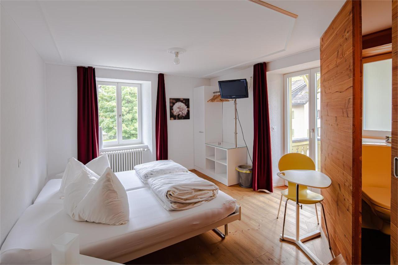 Hotel Vallatscha Curaglia Buitenkant foto