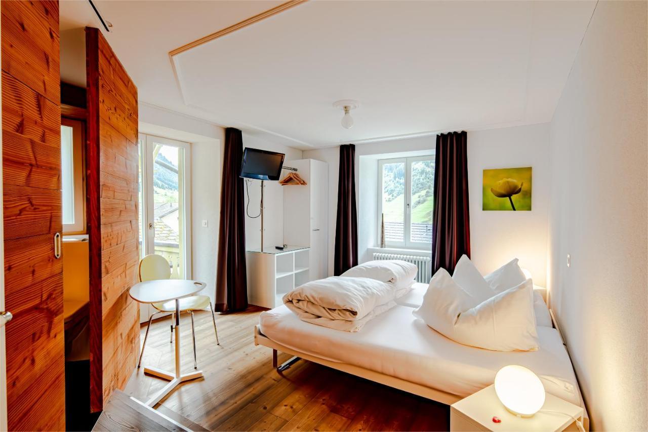 Hotel Vallatscha Curaglia Buitenkant foto