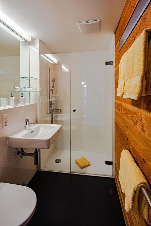 Hotel Vallatscha Curaglia Buitenkant foto